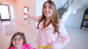 THE OFFICIAL TOUR OF THE ANAZALA FAMILY HOUSE!  *finally*