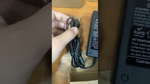 Блок питания RSDhway 12V RS024 12V/4A-3.5A (5.5*2.5) смотреть онлайн