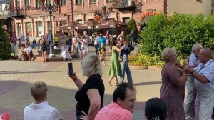 Танцуем под белорусскую песню!!!