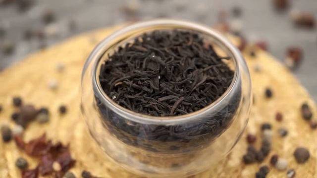 Ароматизированный черный чай "Корица" смотреть онлайн