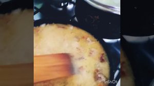 Гуляш из свинины со сметаной