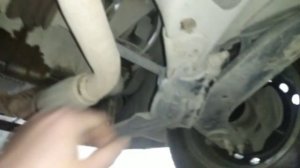 Daewoo nexia провели т.о. и заменили задний амортизатор.mp4