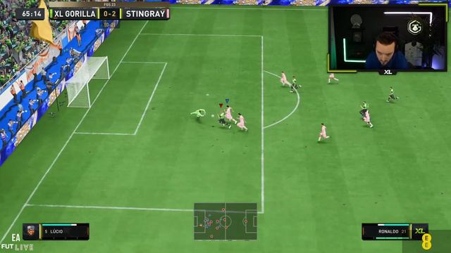 HUGE GORILLA VS STINGRAY | FIFA 23 GLOBAL SERIES - PRO VS PRO смотреть онлайн