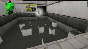 УБЕГАЮ ОТ SCP - СИРЕНОГОЛОВОГО В ROBLOX SIREN HEAD