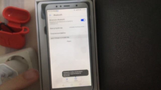 Обзор беспроводных наушников joyroom jr-T03. Подключение к зарядке и к телефону. Часть2 смотреть онлайн