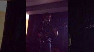 Той зимой недалекой ( пацан отлично поет ) очень красивый голос