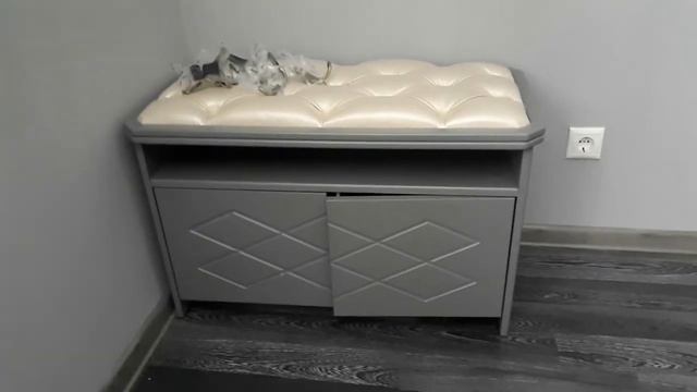 ремонт прихожей: установка мягкого угла (банкетка+вешалка) смотреть онлайн