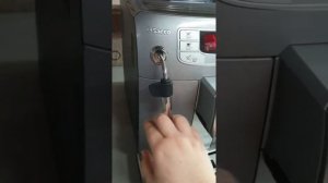 Ревю на кафемашина Saeco Intelia EVO