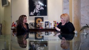 Лариса Гималиева. «Непричёсанные мысли творческих людей».