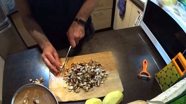 Грибной суп из опят, справится даже ребенок !!!!!!! Очень просто и вкусно. Невозможно оторваться ? смотреть онлайн