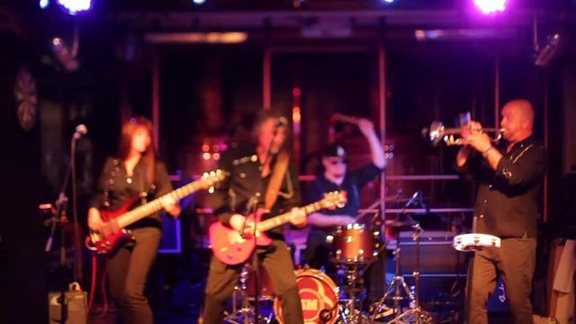 Кавер группа Биомобиль - Девчёнка Девчёнка (Женя Белоусов кавер) смотреть онлайн