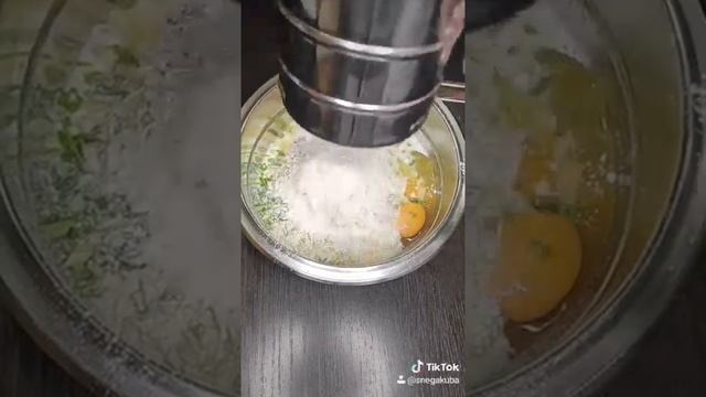 творожно-сырный пирог на сеовороде смотреть онлайн