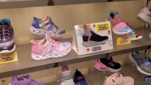 SKECHERS   Men's/Women's & Children's