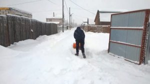 Лопата на колесах