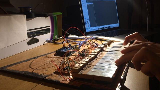 Vintage Toy Synthesiser - Key Mechanism Development - Part 2 смотреть онлайн