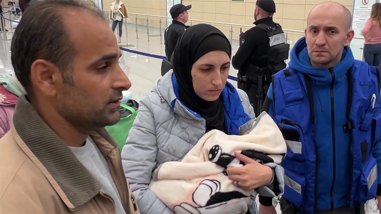 В Москву прибыл спецборт МЧС с россиянами, эвакуированными из сектора Газа