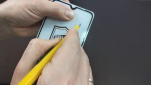 Керамическое стекло или каленное защитное стекло