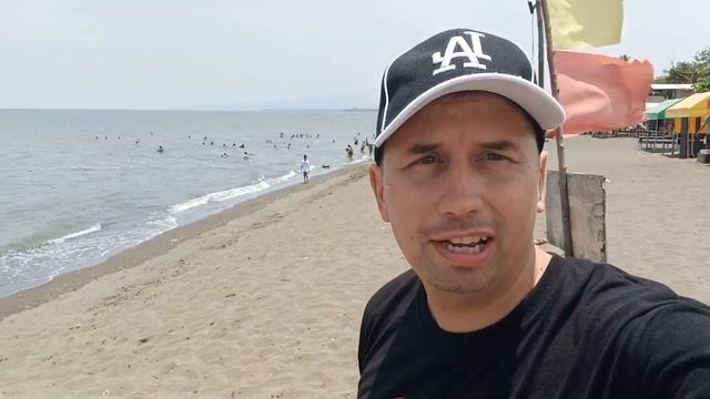 Церковь и новые друзья в Кавите? Коричневый песок и первый пляж для купания после Боракая смотреть онлайн