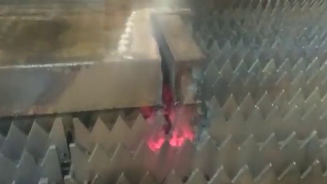 Резка нержавеющей стали. АРИА HPC-800. ЗИО ПОДОЛЬСК. смотреть онлайн