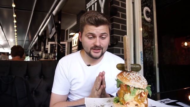 Бургер Кинг-Конг / Самый большой бургер в моей жизни / Lily Burgers