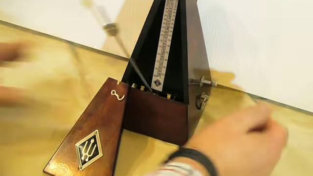 Fully Serviced and Restored Wittner Bell Metronome with metal gears смотреть онлайн