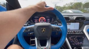 Тест-драйв Lamborghini Huracan Evo Spyder и Urus в МАЙАМИ!