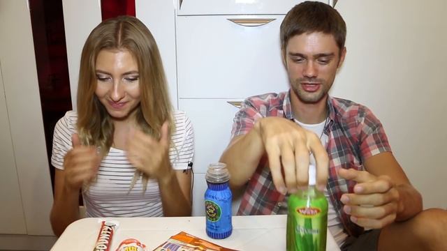 ПРОБУЕМ ►►ЗЕЛЁНЫЙ КитКат◄◄ ТАЙСКИЙ КИНДЕР И МИНДАЛЬНЫЙ M&MS - НЕ НУЖНО МЕНЯ ЗЛИТЬ!