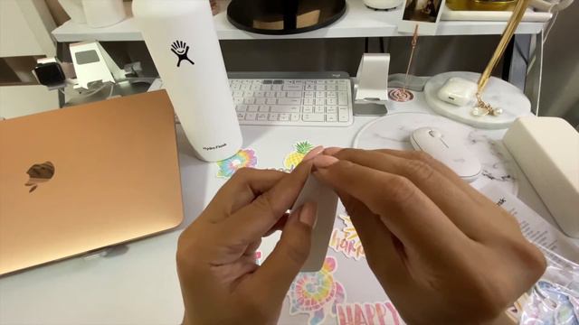 Decorating my 21oz Hydro Flask смотреть онлайн