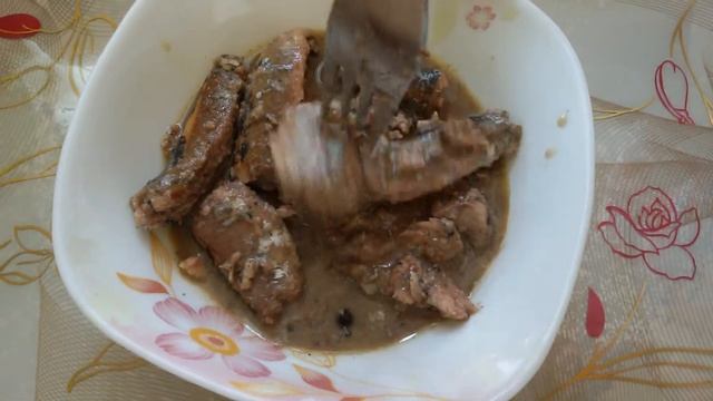 Сайра в масле смотреть онлайн