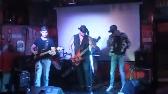 Кавер-банда "COVER" в Harats Саранск 29.06.18 - Рыба смотреть онлайн