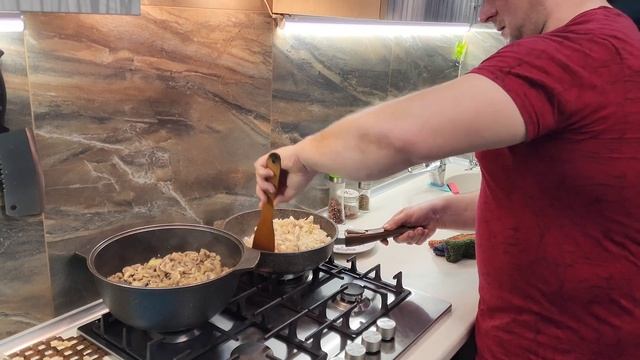 Готовим дома.Слоёная Самса с курицей и грибами.