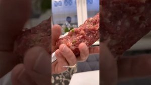 Люля-кебаб завернутый в жировую сетку #люлякебаб #шашлык #огород #вкусно