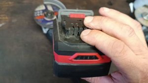 аккумуляторная УШМ P.I.T