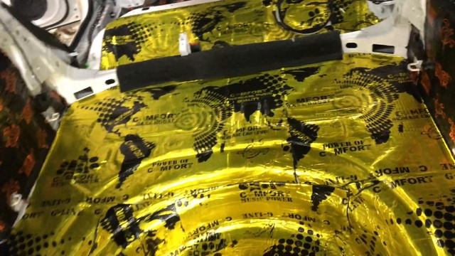 SKODA SUPERB Посторонние звуки всегда есть в салоне авто - наша задача сделать его максимально тихи смотреть онлайн