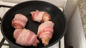 Жарим куриную голень в беконе