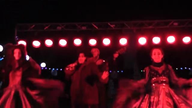 Мохнатый шмель на душистый хмель...