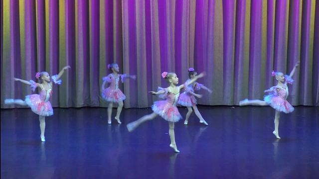 Вариация Прялок из балета Коппелия смотреть онлайн