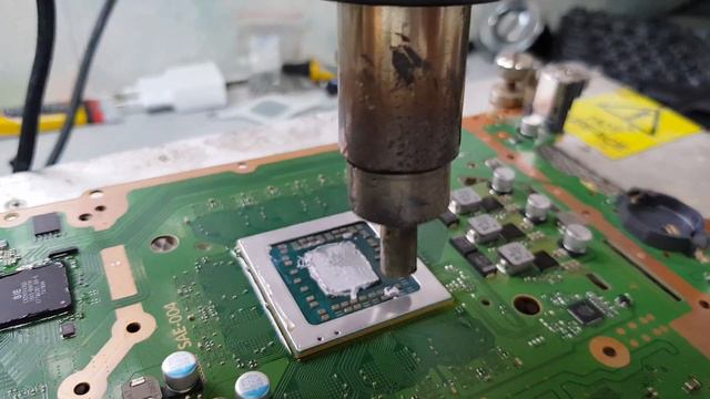 Sony PS4 Slim - не изображения - решено смотреть онлайн