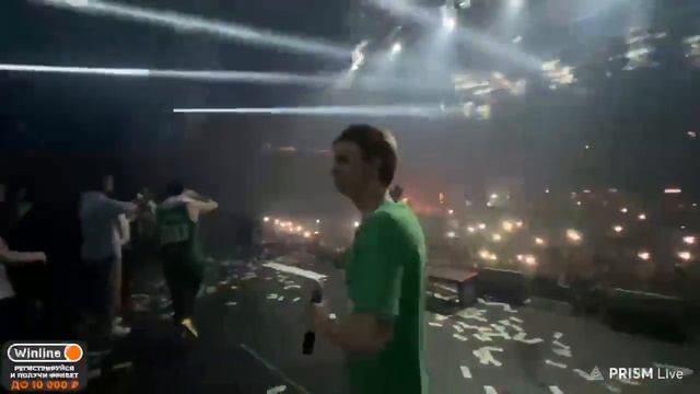 МОЕТ НАВОДИТ СУЕТУ НА СЦЕНЕ!!! ОБЛИЛ ВОДОЙ РЭПЕРОВ??? #хозяева #хозяеваконцерт #хозяеваирлстрим #ир смотреть онлайн