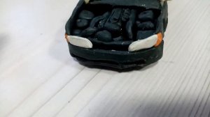 слепил Toyota mark II из пластилина