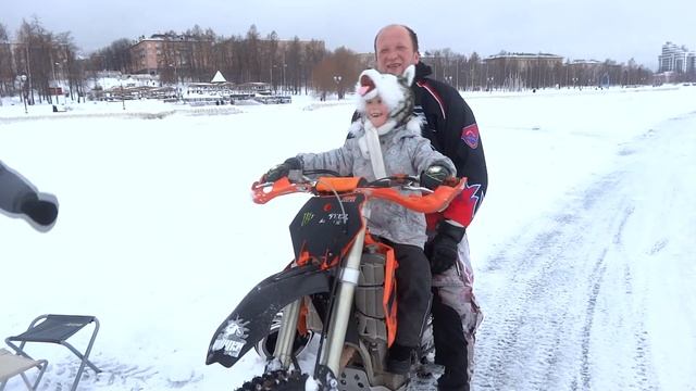 все будут ездить на Эндуро!!!! смотреть онлайн