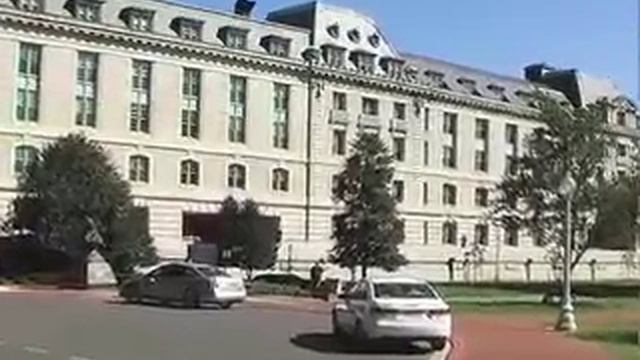 Вице президент США усыпил американских моряков долгой речью смотреть онлайн