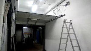 СКУД на подъемно секционные ворота