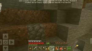 Играю в Minecraft потерял свой дом,но нашёл деревню