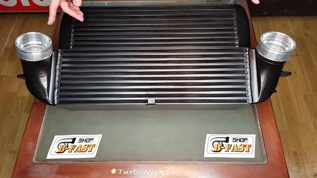 Интеркулер BMW X5 X6 E70 E71 F15 F16 2006-18 /bar-and-plate/ смотреть онлайн