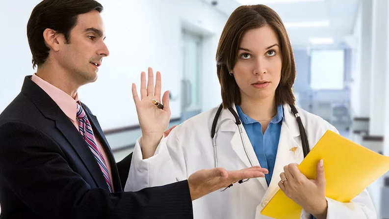 Врачи не приходят на вызов и не принимают на приеме в виду их отсутствия или лени! Жалоба на врача смотреть онлайн