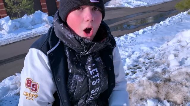 НАШЛИ в ЗАБРОШЕННОЙ сумке 500 000 руб! Айфон 10,мяч,шмот дорогой