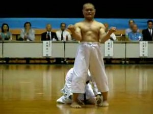 КАРАТЭ "ГО ДЗЮ-РЮ" КАТА САНЧИН