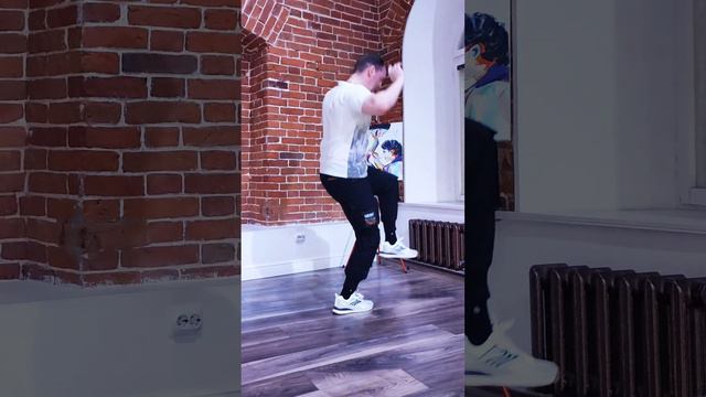 #tutorial #reverse #running #man #shuffle #cuttingshapes #уличныетанцы #шаффл #flashback #xvallarix