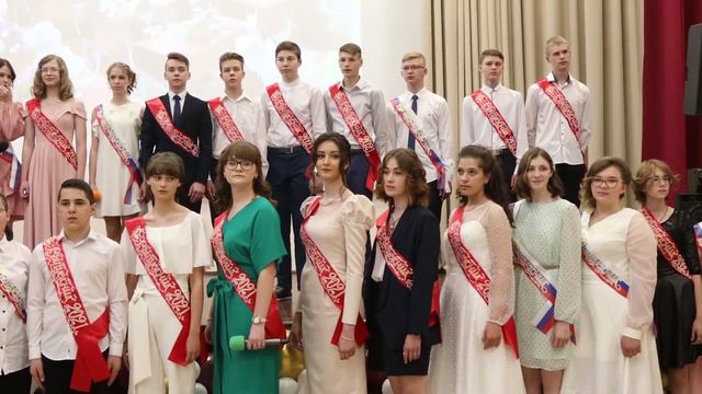 Выпускной 9-х классов 2021 год школа  4 г. Кольчугино
